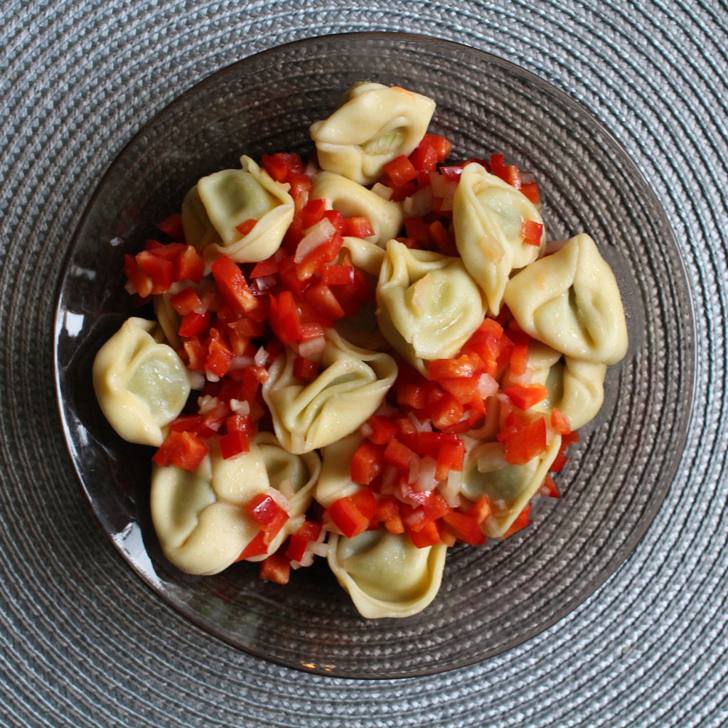  Tortelloni with red pepper